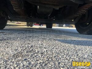 2005 Kitchen Food Truck All-purpose Food Truck Triple Sink Georgia Diesel Engine for Sale