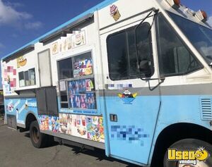 2005 Mbe 900 Soft Serve Ice Cream Truck Ice Cream Truck California Diesel Engine for Sale
