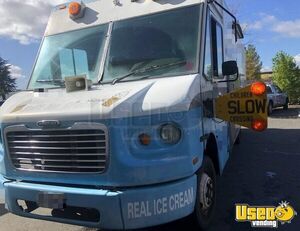 2005 Mbe 900 Soft Serve Ice Cream Truck Ice Cream Truck Concession Window California Diesel Engine for Sale