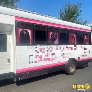 2005 Mobile Hair Salon Bus Mobile Hair Salon Truck New York Gas Engine for Sale