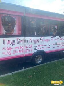 2005 Mobile Hair Salon Bus Mobile Hair Salon Truck Surveillance Cameras New York Gas Engine for Sale