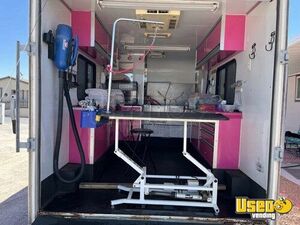 2005 Mobile Pet Salon Grooming Trailer Pet Care / Veterinary Truck Cabinets Nevada for Sale