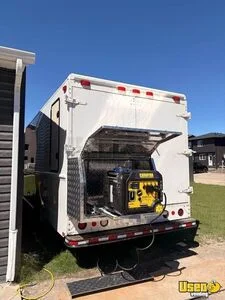 2005 Mt45 All-purpose Food Truck Cabinets Alberta Diesel Engine for Sale
