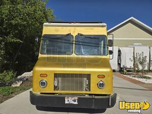 2005 Mt45 All-purpose Food Truck Cabinets Utah Diesel Engine for Sale