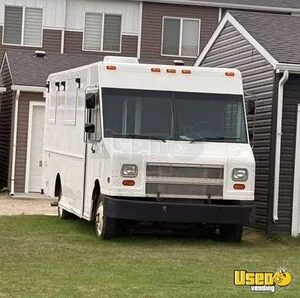 2005 Mt45 All-purpose Food Truck Concession Window Alberta Diesel Engine for Sale