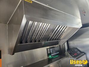 2005 Mt45 All-purpose Food Truck Diamond Plated Aluminum Flooring Utah Diesel Engine for Sale