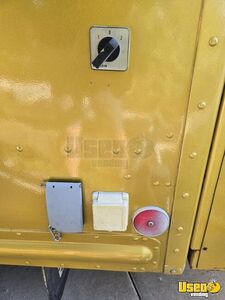 2005 Mt45 All-purpose Food Truck Insulated Walls Utah Diesel Engine for Sale