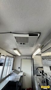 2005 Mt45 Coffee & Beverage Truck Refrigerator Texas Diesel Engine for Sale