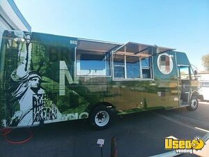2005 Mt45 Kitchen Food Truck All-purpose Food Truck Colorado Diesel Engine for Sale