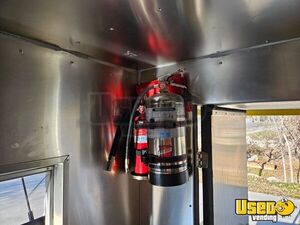 2005 Mt45 Pizza Food Truck Exhaust Hood Utah Diesel Engine for Sale