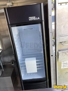 2005 Mt45 Step Van Kitchen Food Truck All-purpose Food Truck Backup Camera Florida Diesel Engine for Sale