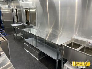 2005 Mt45 Step Van Kitchen Food Truck All-purpose Food Truck Cabinets New York Diesel Engine for Sale