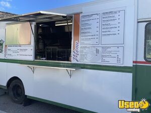 2005 Mt45 Step Van Kitchen Food Truck All-purpose Food Truck Concession Window British Columbia Diesel Engine for Sale