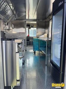 2005 Mt45 Step Van Kitchen Food Truck All-purpose Food Truck Floor Drains Florida Diesel Engine for Sale