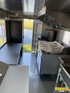 2005 Mt45 Step Van Kitchen Food Truck All-purpose Food Truck Insulated Walls Florida Diesel Engine for Sale