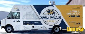 2005 Mt45 Step Van Kitchen Food Truck All-purpose Food Truck New York Diesel Engine for Sale