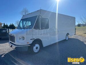Ready to Convert - 2005 Freightliner MT45 Step Van with Rear Liftgate for Sale in Tennessee!