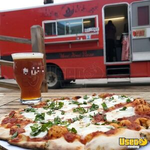 2005 Mt45 Wood-fired Pizza Truck Pizza Food Truck Concession Window Colorado Diesel Engine for Sale