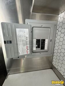2005 P42 All-purpose Food Truck 27 California Gas Engine for Sale
