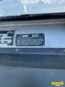 2005 P42 All-purpose Food Truck 34 California Gas Engine for Sale