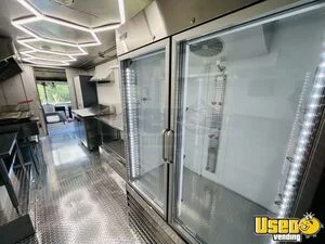 2005 P42 All-purpose Food Truck Cabinets Tennessee Diesel Engine for Sale