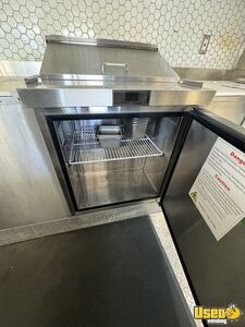 2005 P42 All-purpose Food Truck Electrical Outlets California Gas Engine for Sale