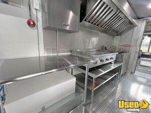 2005 P42 All-purpose Food Truck Prep Station Cooler Tennessee Diesel Engine for Sale