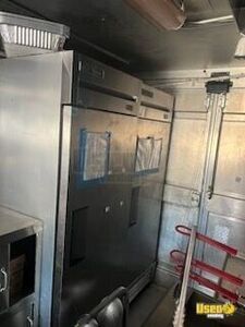 2005 P42 All-purpose Food Truck Reach-in Upright Cooler Texas Gas Engine for Sale