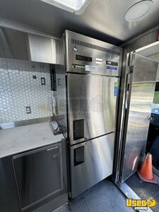 2005 P42 All-purpose Food Truck Triple Sink California Gas Engine for Sale