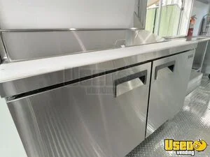 2005 P42 All-purpose Food Truck Work Table Tennessee Diesel Engine for Sale
