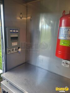 2005 P42 Kitchen Food Truck All-purpose Food Truck Propane Tank Florida Diesel Engine for Sale
