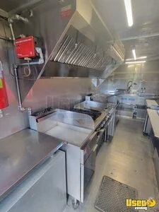 2005 P42 Kitchen Food Truck All-purpose Food Truck Reach-in Upright Cooler Florida Diesel Engine for Sale