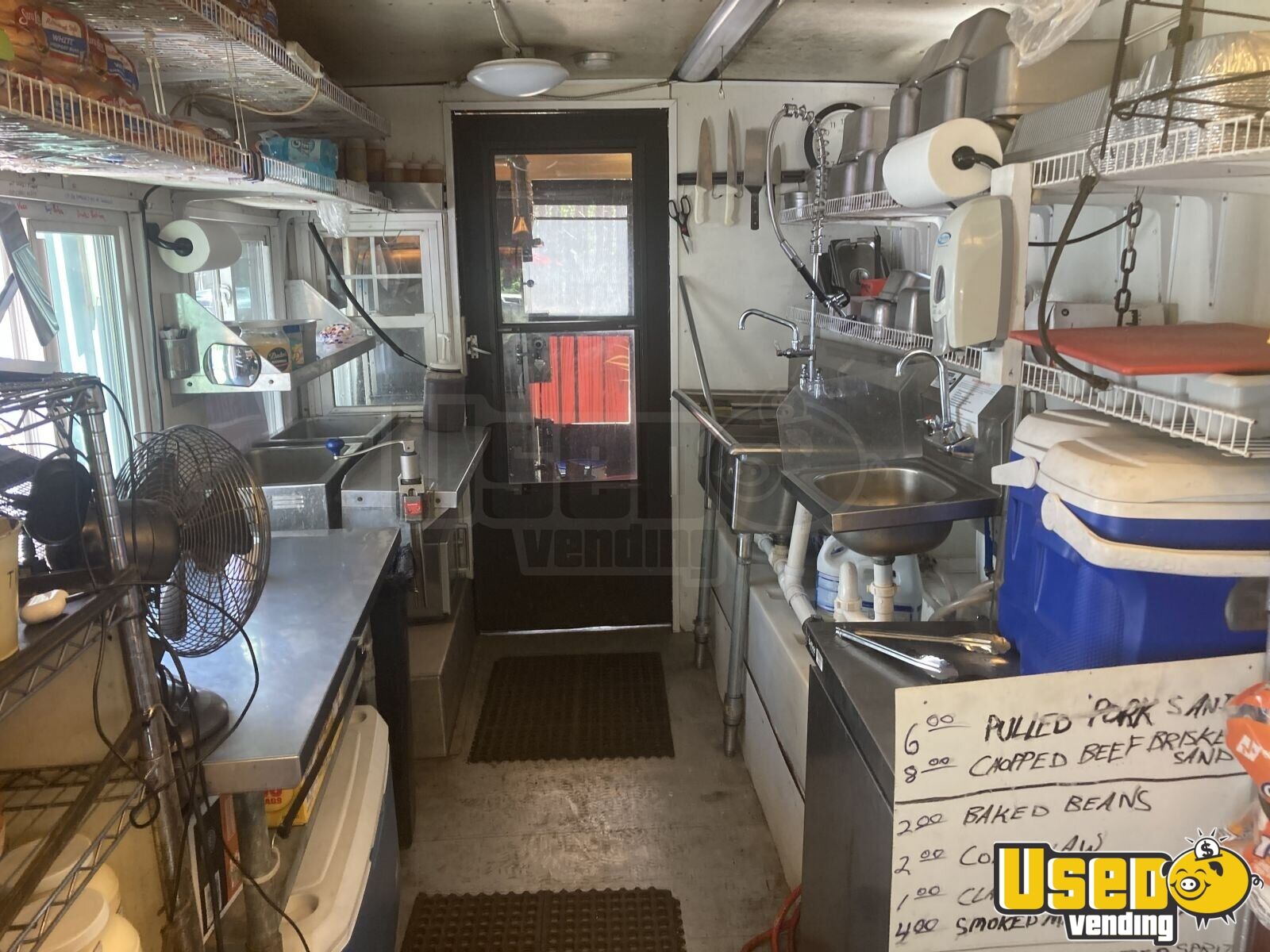 Certified 2005 Workhorse P42 25' Barbecue Food Truck Mobile BBQ Rig