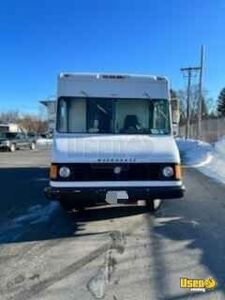 2005 P44 Step Van Food Truck All-purpose Food Truck Stainless Steel Wall Covers Massachusetts for Sale