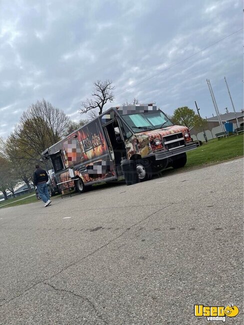 2005 Step Van Barbecue Kitchen Food Truck Barbecue Food Truck Ohio Diesel Engine for Sale