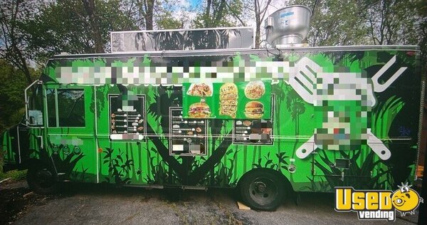 2005 Step Van Kitchen Food Truck All-purpose Food Truck New York Diesel Engine for Sale