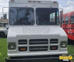 2005 Step Van Kitchen Food Truck All-purpose Food Truck Refrigerator Florida Diesel Engine for Sale