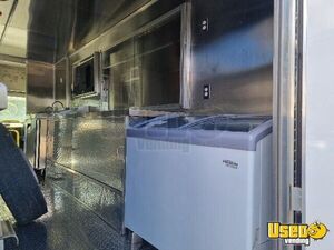 2005 Step Van Kitchen Food Truck All-purpose Food Truck Surveillance Cameras Florida Gas Engine for Sale