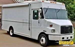 Ready for Conversion - 2005 International Step Van | Empty Truck for Sale in Kansas!