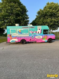 Used 2005 - 26’' Workhorse All Purpose Food Truck / Mobile Food Truck for Sale in Maryland!