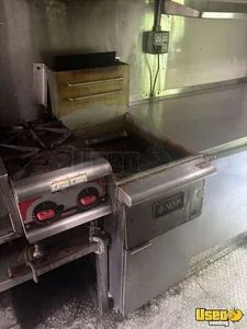 2005 Truck All-purpose Food Truck Prep Station Cooler Pennsylvania Gas Engine for Sale