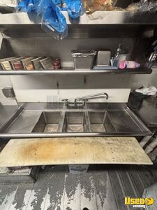 2005 Utilimaster All-purpose Food Truck Deep Freezer Kentucky Diesel Engine for Sale