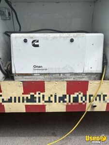 2005 Utilimaster All-purpose Food Truck Interior Lighting Kentucky Diesel Engine for Sale