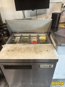 2005 Utilimaster All-purpose Food Truck Prep Station Cooler Kentucky Diesel Engine for Sale