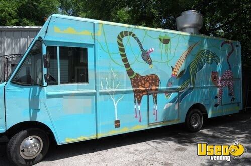 2005 Utilimaster All-purpose Food Truck Texas Diesel Engine for Sale