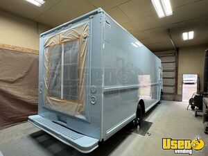 2005 Utilimaster Mobile Boutique 9 Oregon Diesel Engine for Sale