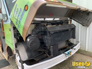 2005 Utilimaster Step Van Kitchen Food Truck All-purpose Food Truck Interior Lighting Florida Diesel Engine for Sale