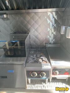 2005 Utilimaster Step Van Kitchen Food Truck All-purpose Food Truck Propane Tank Florida Diesel Engine for Sale