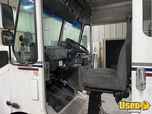 2005 Work Horse All-purpose Food Truck Exterior Customer Counter Indiana Gas Engine for Sale