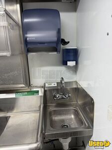 2005 Work Horse All-purpose Food Truck Prep Station Cooler Maryland Diesel Engine for Sale